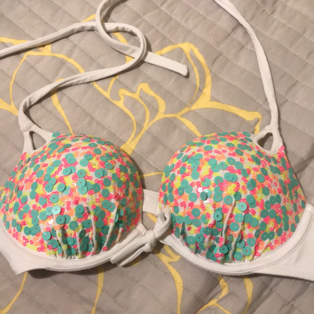 Victoria secret bathing suit top. Push-up